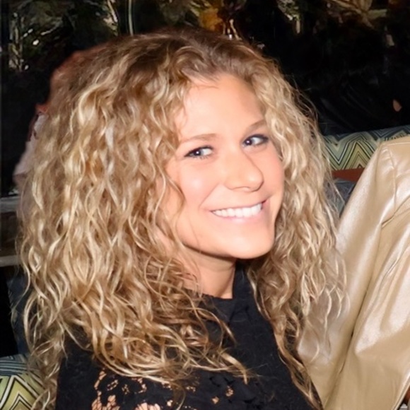 Meet your Posher, Renna - Picture 1 of 1